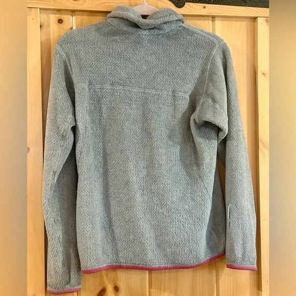 Patagonia Ladies’ S Fleece Jacket in  Lt. Gray and Pink (note flaws) 2 for $30 - Picture 4 of 11